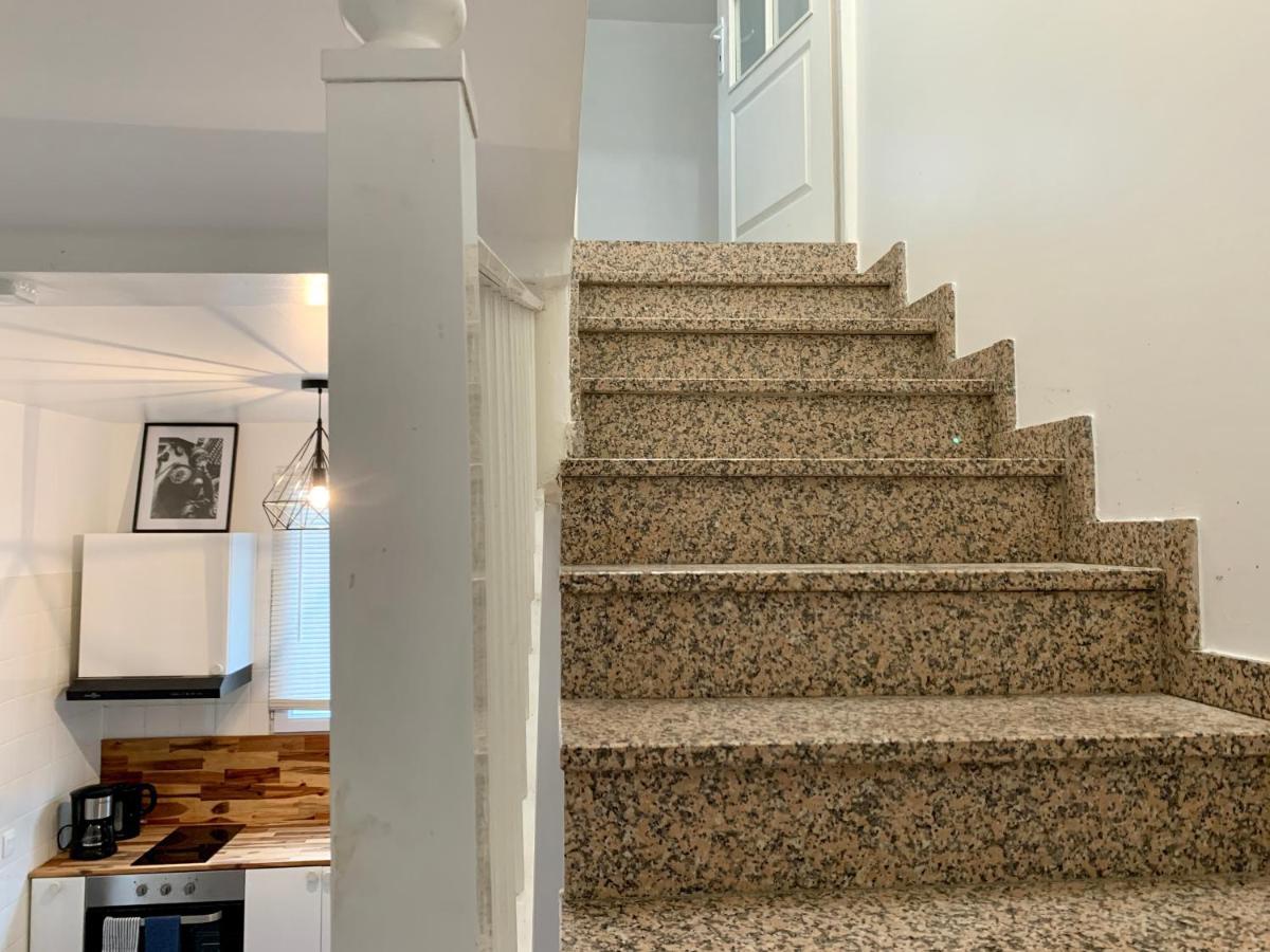 Agreable Maison Avec Parking Gratuit Sur Place. Saint-Denis  Bagian luar foto