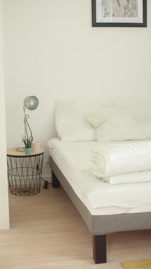 Agreable Maison Avec Parking Gratuit Sur Place. Saint-Denis  Bagian luar foto